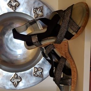 Leather sandals with cork heel silver and black